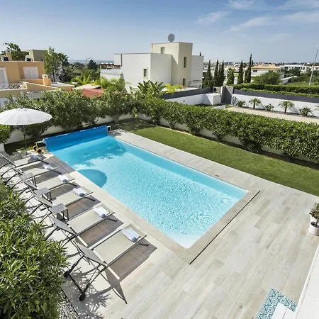 Вилла Blue Villa 3 Bedroom Villa With Optional Heated Pool Gale Albufeira Албуфейра