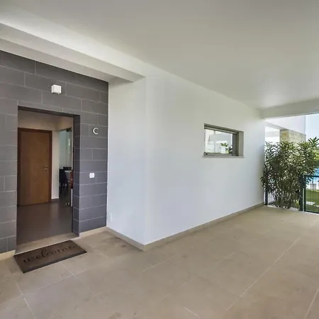 Blue Villa 3 Bedroom Villa With Optional Heated Pool Gale Albufeira Вилла *