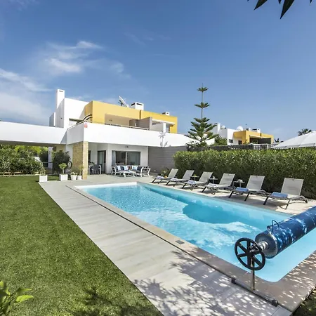 Blue Villa 3 Bedroom Villa With Optional Heated Pool Gale Albufeira Вилла Албуфейра