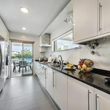 Blue Villa 3 Bedroom Villa With Optional Heated Pool Gale Albufeira *