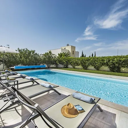 Вилла Blue Villa 3 Bedroom Villa With Optional Heated Pool Gale Albufeira