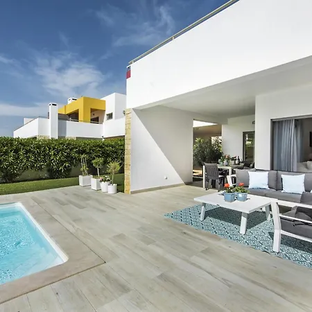 Blue Villa 3 Bedroom Villa With Optional Heated Pool Gale Albufeira Албуфейра