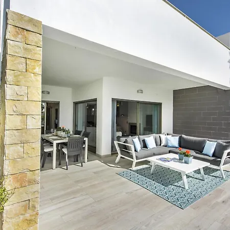 Blue Villa 3 Bedroom Villa With Optional Heated Pool Gale Albufeira Вилла *