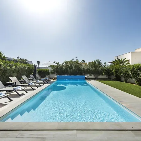 Вилла Blue Villa 3 Bedroom Villa With Optional Heated Pool Gale Albufeira Албуфейра